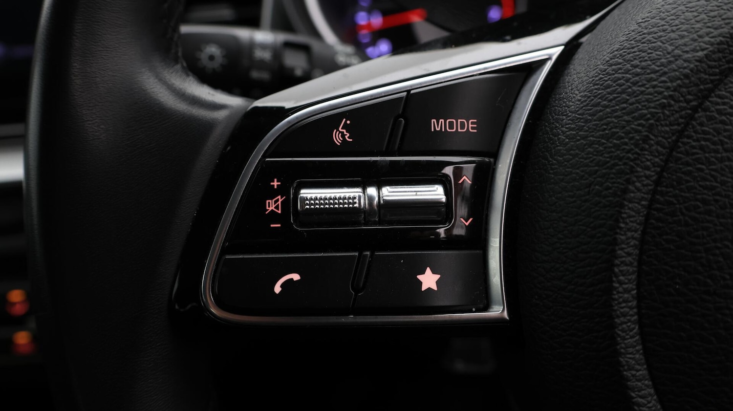 Used Kia XCeed 2023 for sale - 76422654: Photo 23