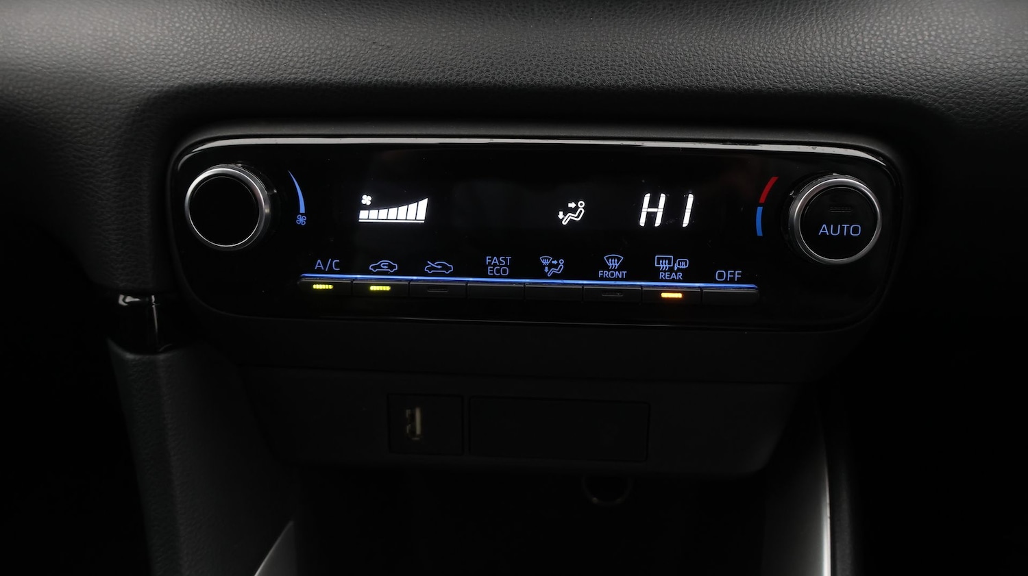 Used Toyota Yaris 2022 for sale - 77190346: Photo 12