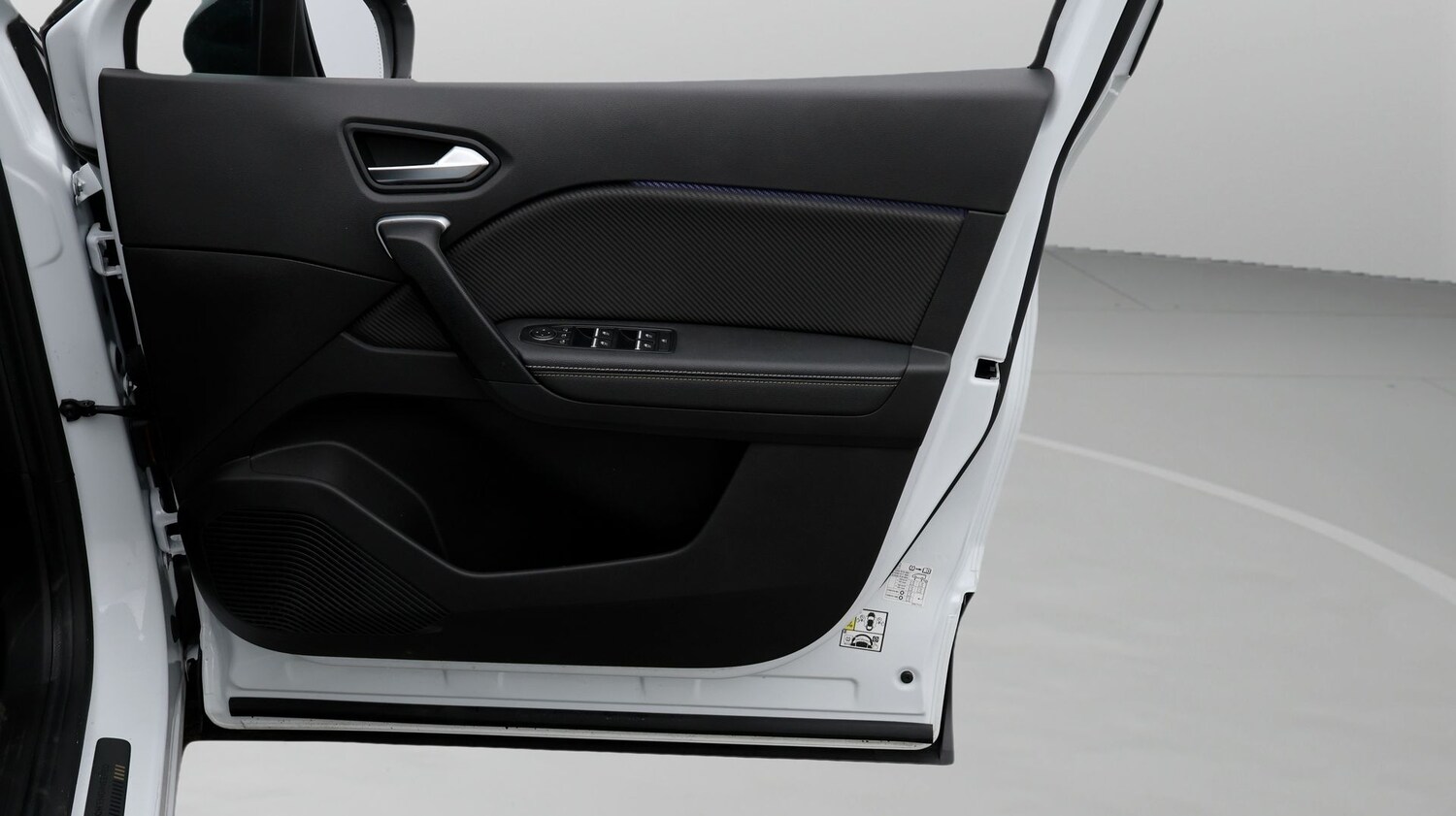 Used Renault Captur 2024 for sale - 77276813: Photo 15