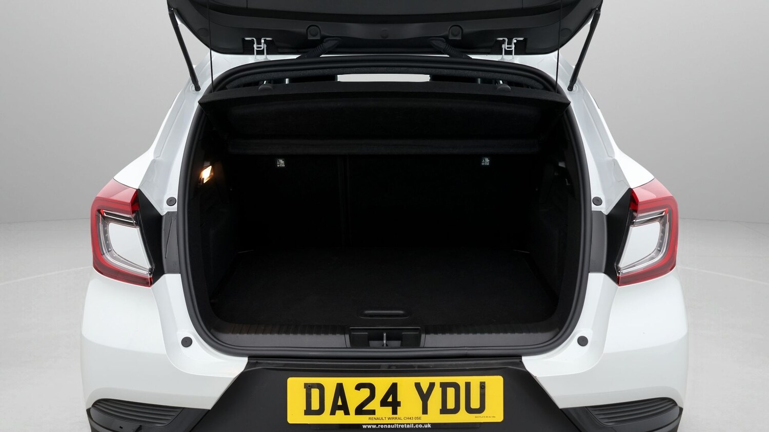 Used Renault Captur 2024 for sale - 77276813: Photo 17