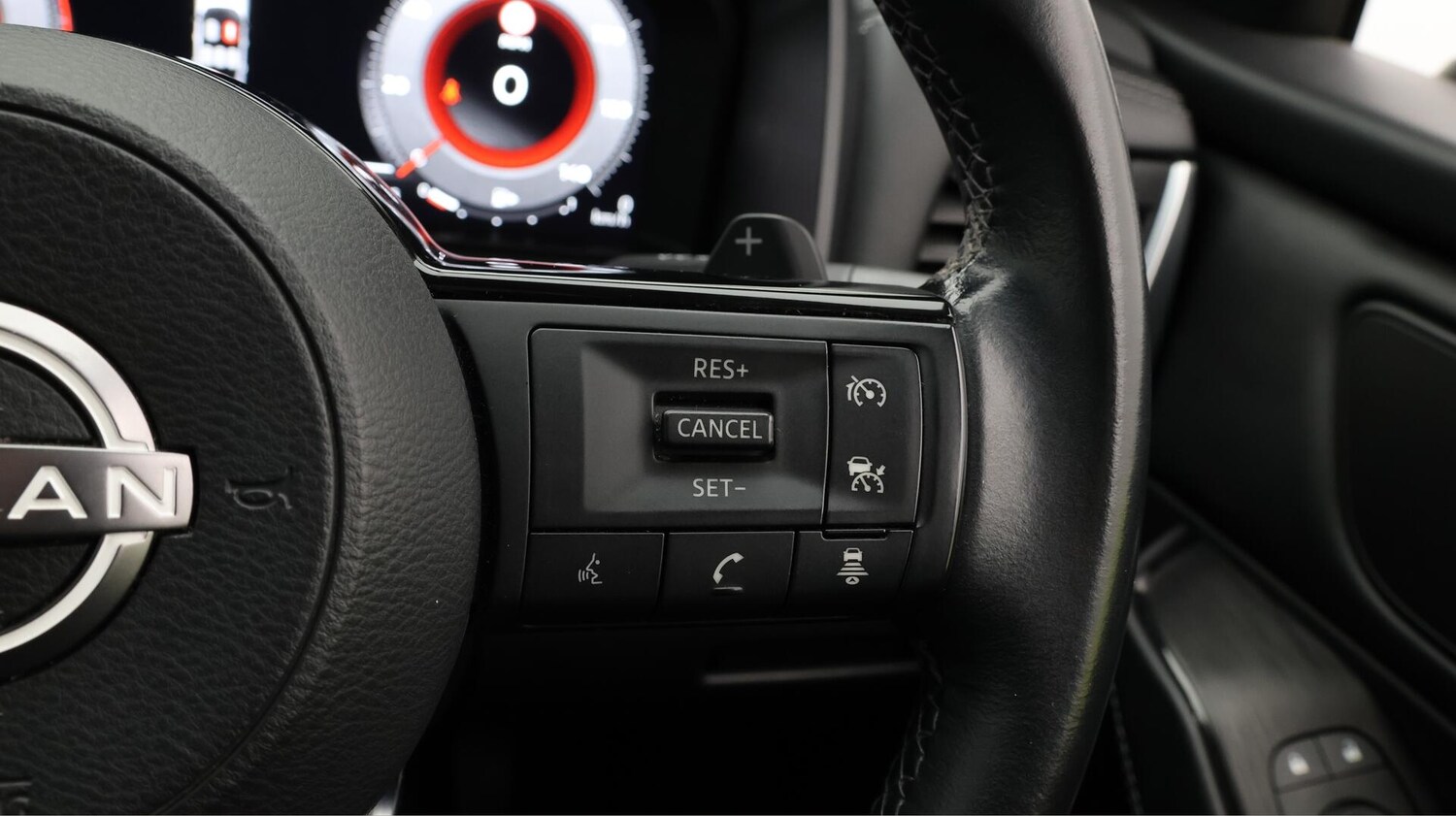 Used Nissan Qashqai for sale - 76728888: Photo 24