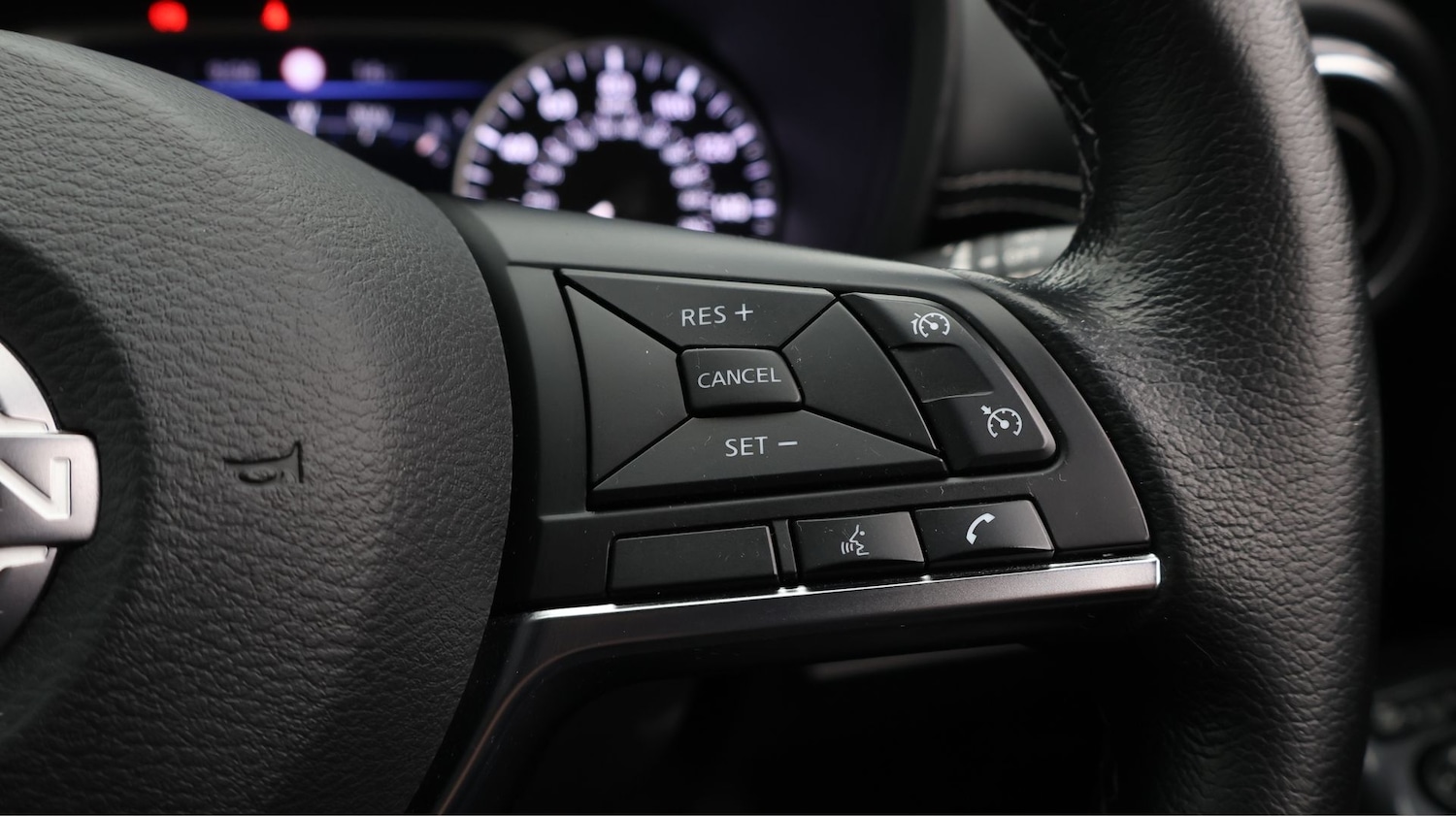 Used Nissan Juke 2023 for sale - 77650121: Photo 25