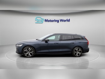Used Volvo V60 2022 for sale - 77797099: Photo