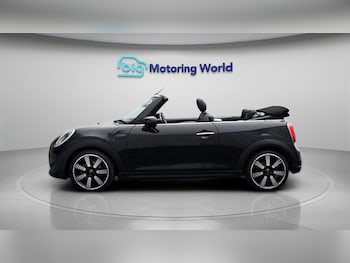 Used MINI Convertible 2023 for sale - 79080992: Photo