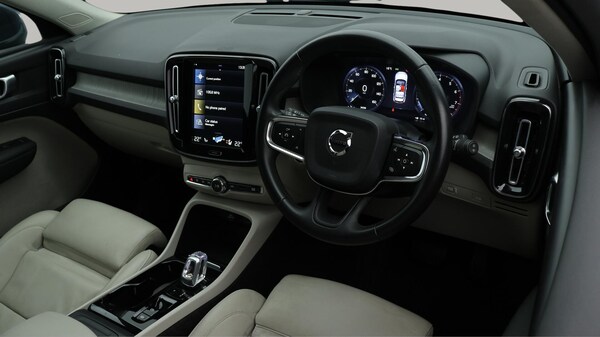 Used Volvo XC40 2020 for sale - 76282901: Photo 10