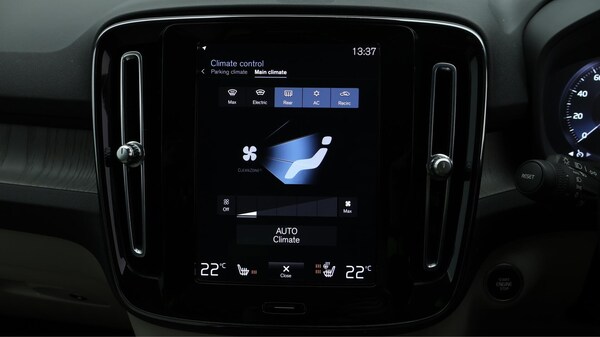 Used Volvo XC40 2020 for sale - 76282901: Photo 13