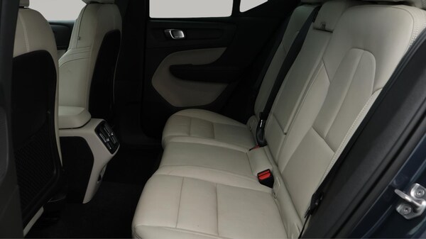 Used Volvo XC40 2020 for sale - 76282901: Photo 17