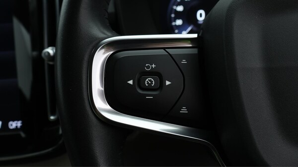 Used Volvo XC40 2020 for sale - 76282901: Photo 24