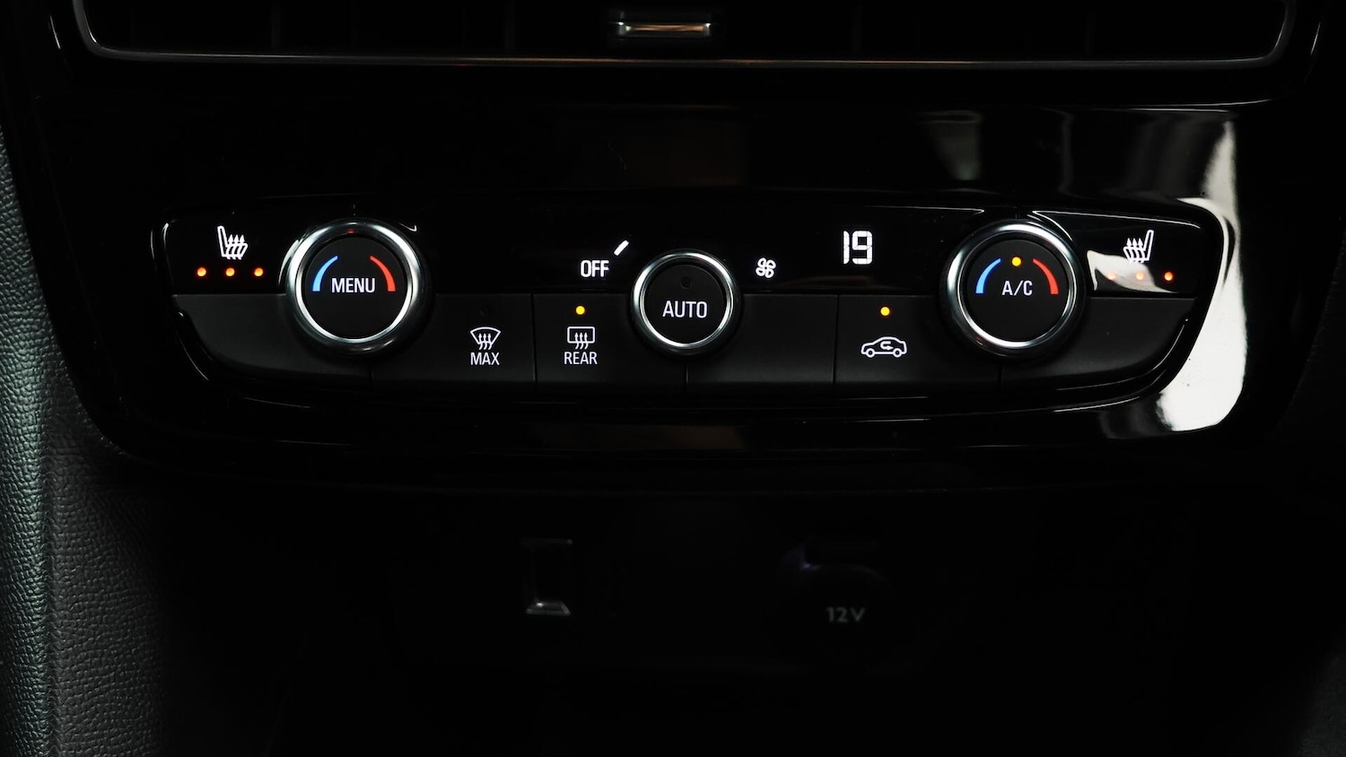 Used Vauxhall Mokka Electric 2022 for sale - 76562343: Photo 13