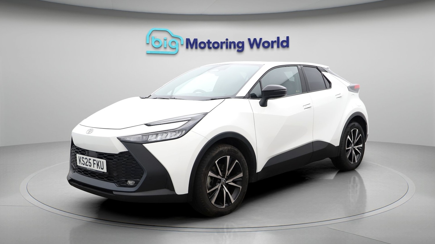 Used Toyota C-HR 2025 for sale - 77181820: Photo 3