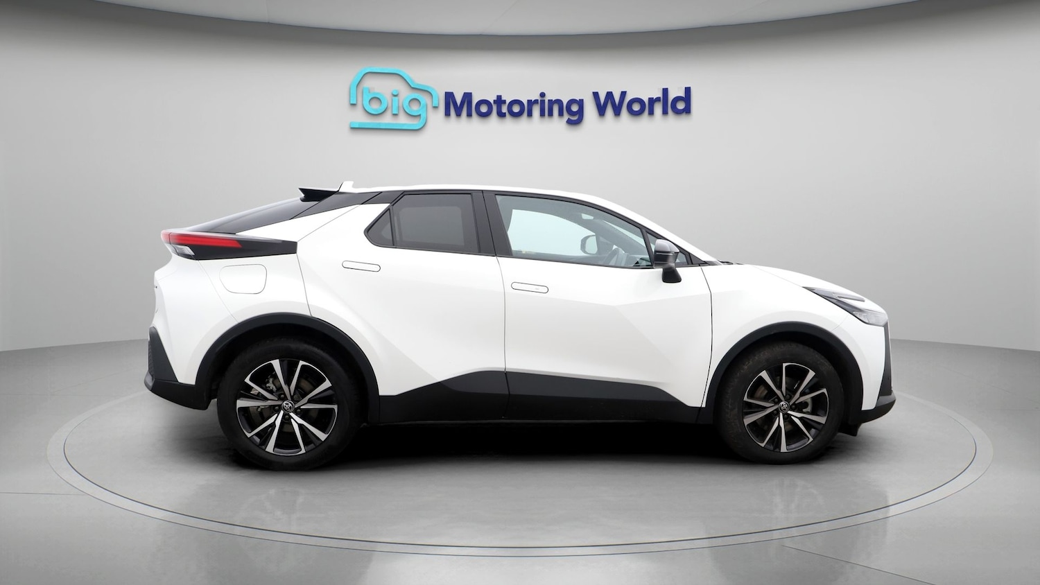 Used Toyota C-HR 2025 for sale - 77181820: Photo 8