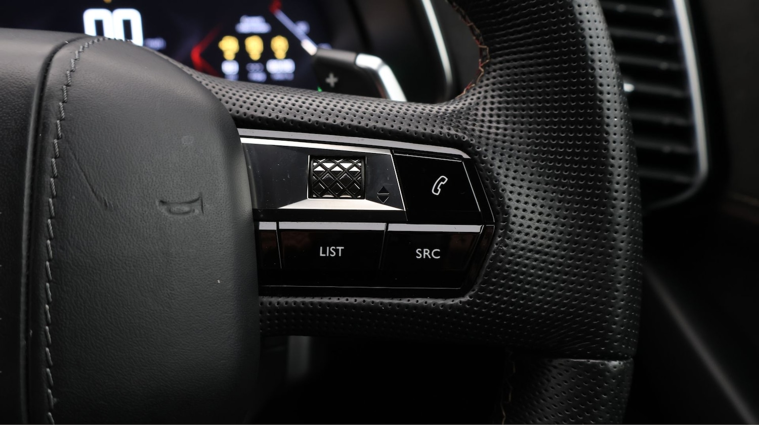 Used DS Automobiles DS 7 Crossback 2021 for sale - 77618593: Photo 23