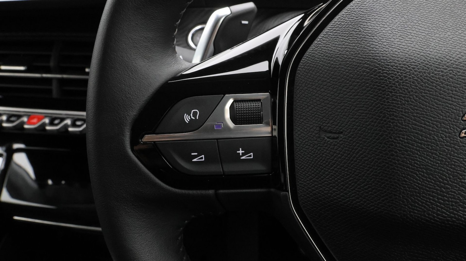 Used Peugeot 208 2023 for sale - 77650978: Photo 26