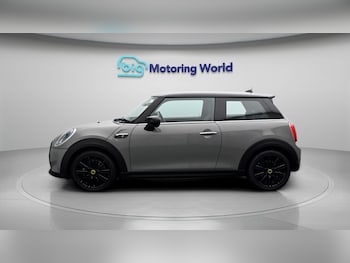 Used MINI Hatch 2021 for sale - 78680781: Photo