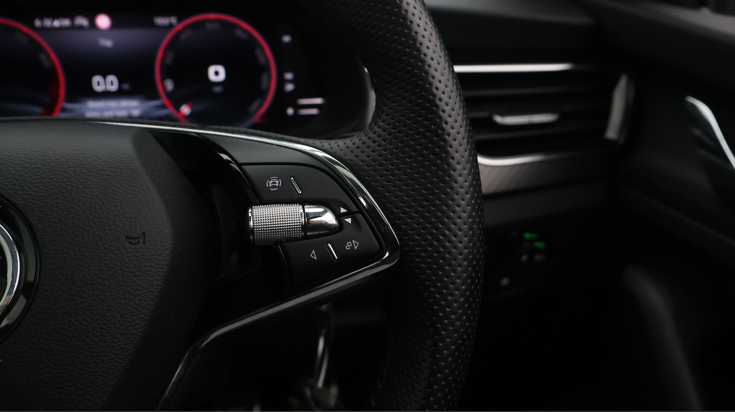 Used Skoda Kamiq 2023 for sale - 77750175: Photo 23