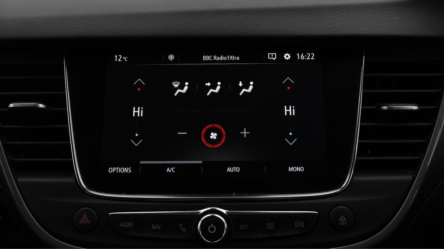 Used Vauxhall Crossland 2022 for sale - 76690026: Photo 13