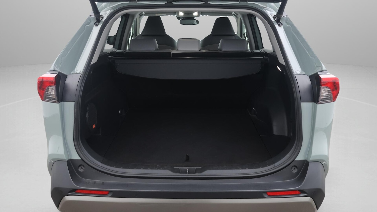 Used Toyota RAV4 2022 for sale - 76538385: Photo 18