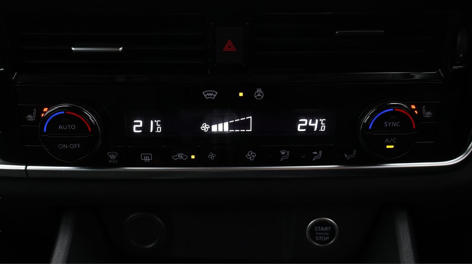 Used Nissan Qashqai for sale - 77873130: Photo 12