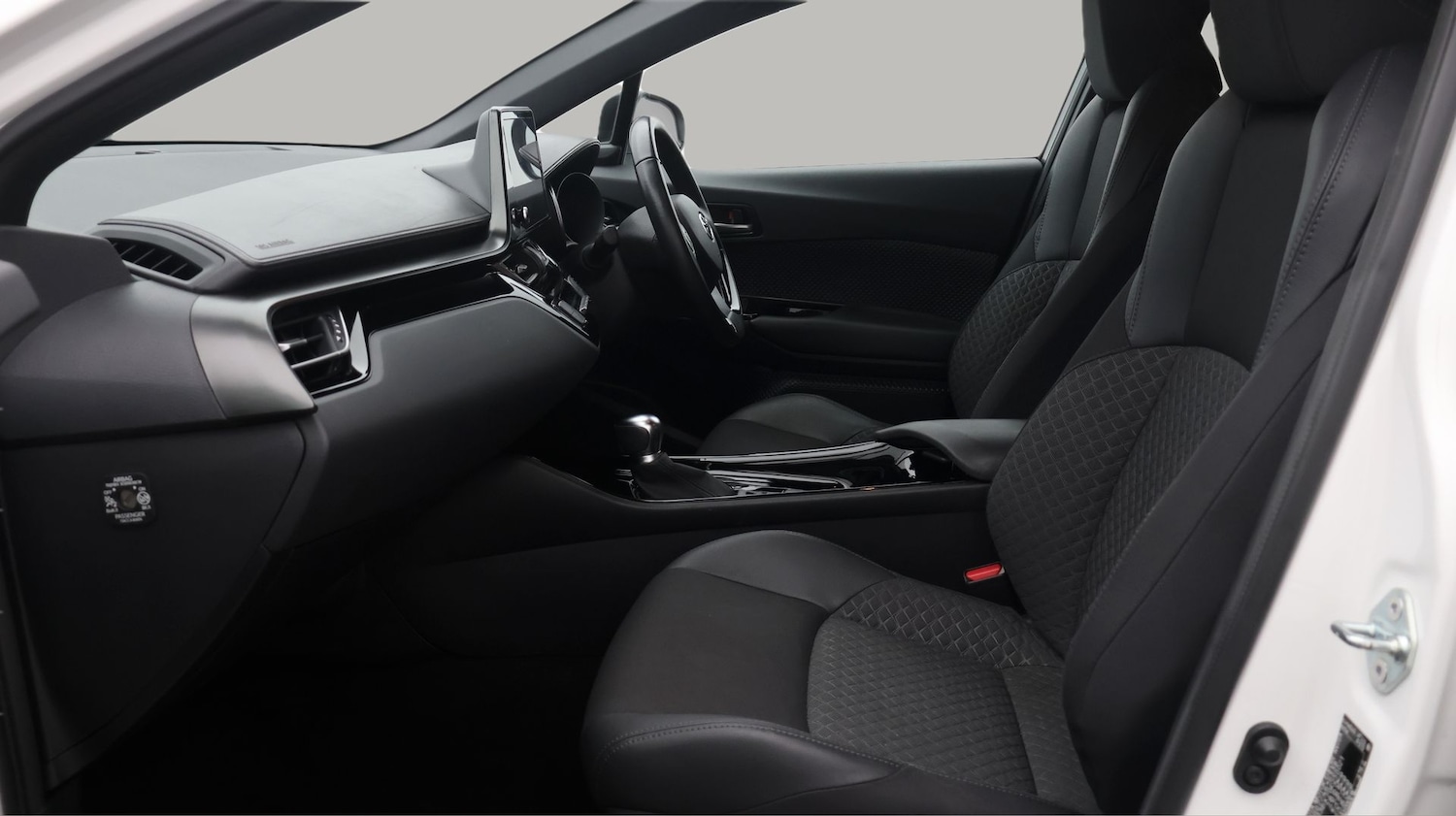 Used Toyota C-HR 2023 for sale - 77282553: Photo 14