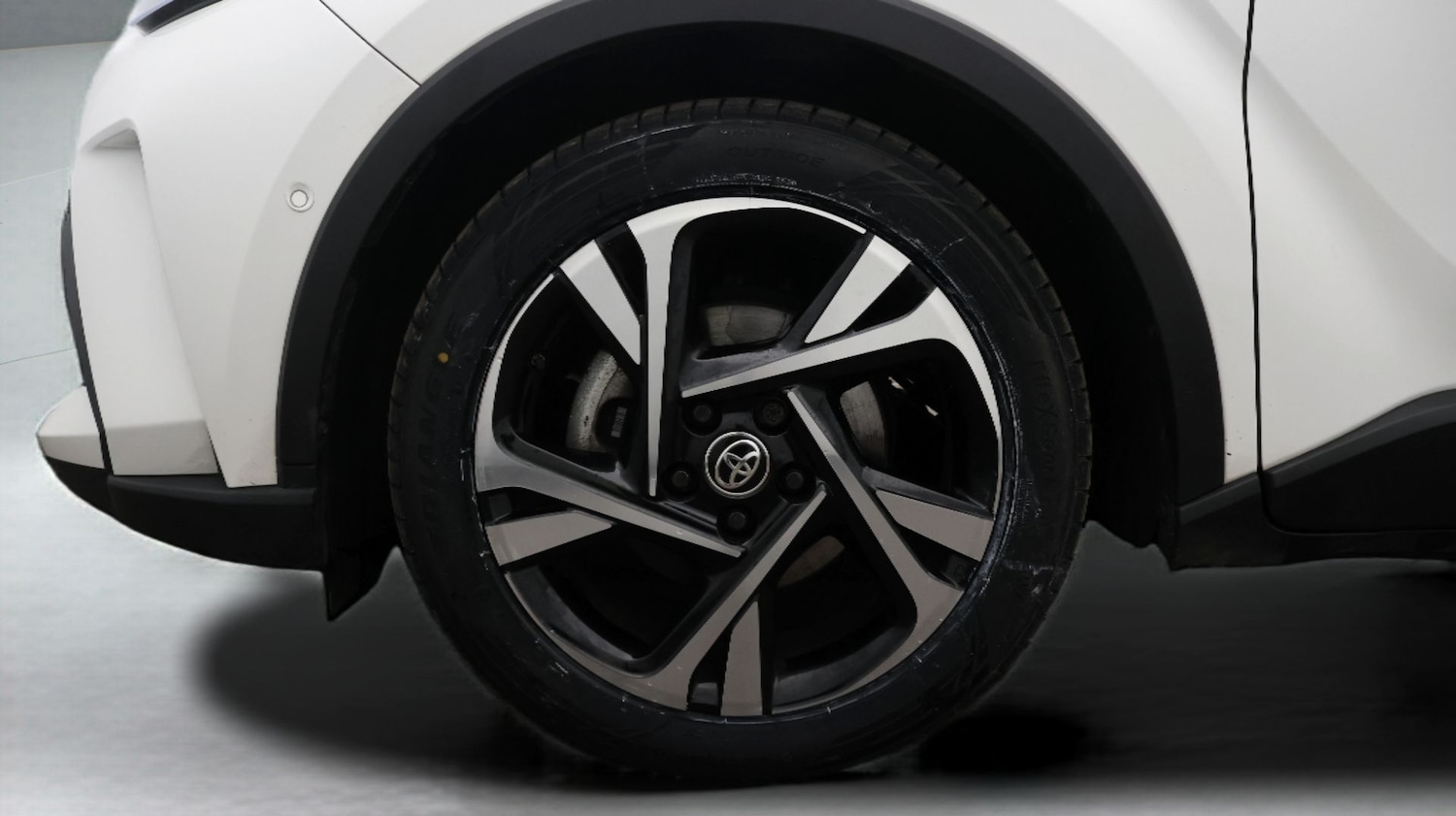 Used Toyota C-HR 2023 for sale - 77282553: Photo 18