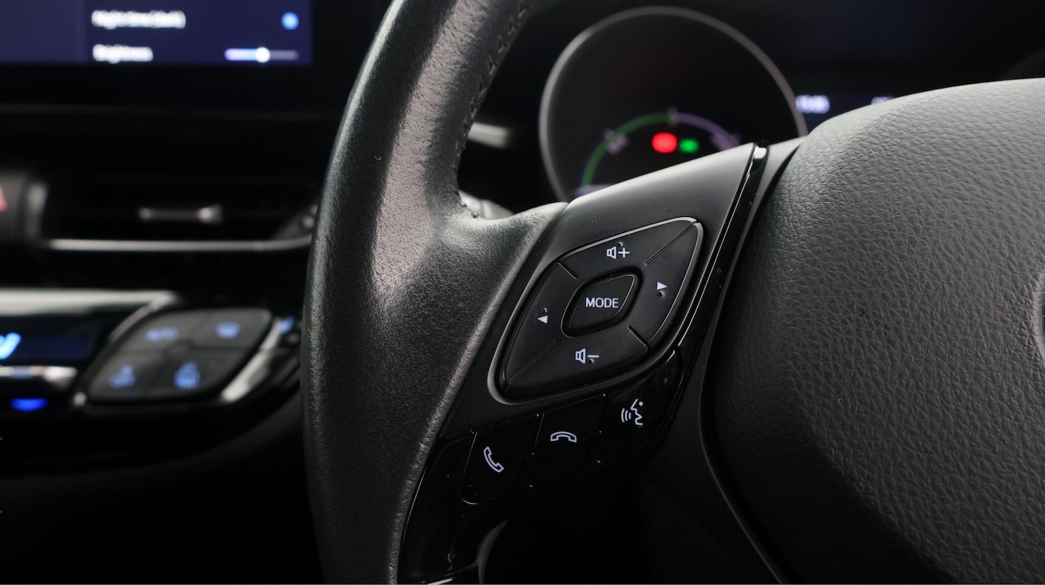 Used Toyota C-HR 2023 for sale - 77282553: Photo 23