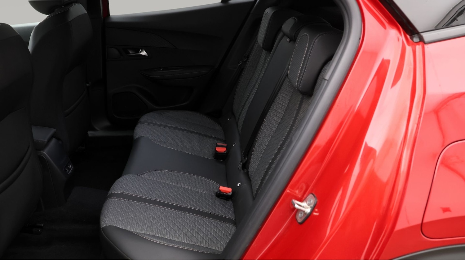 Used Peugeot 2008 2023 for sale - 77776123: Photo 16