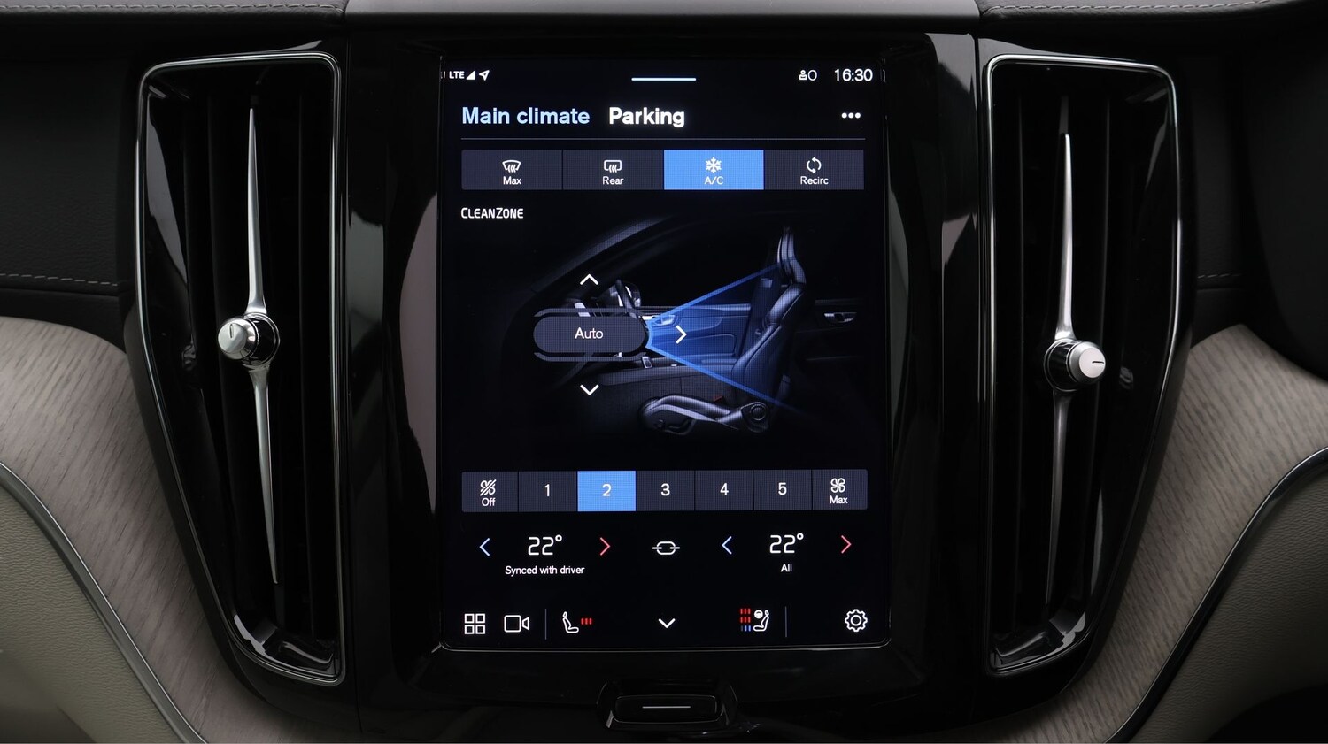 Used Volvo XC60 2022 for sale - 77931415: Photo 12