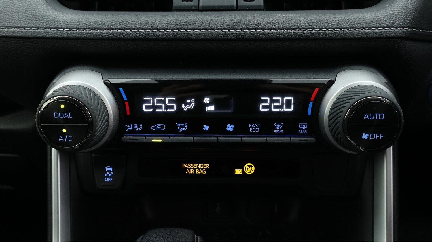 Used Toyota RAV4 2022 for sale - 76432440: Photo 13