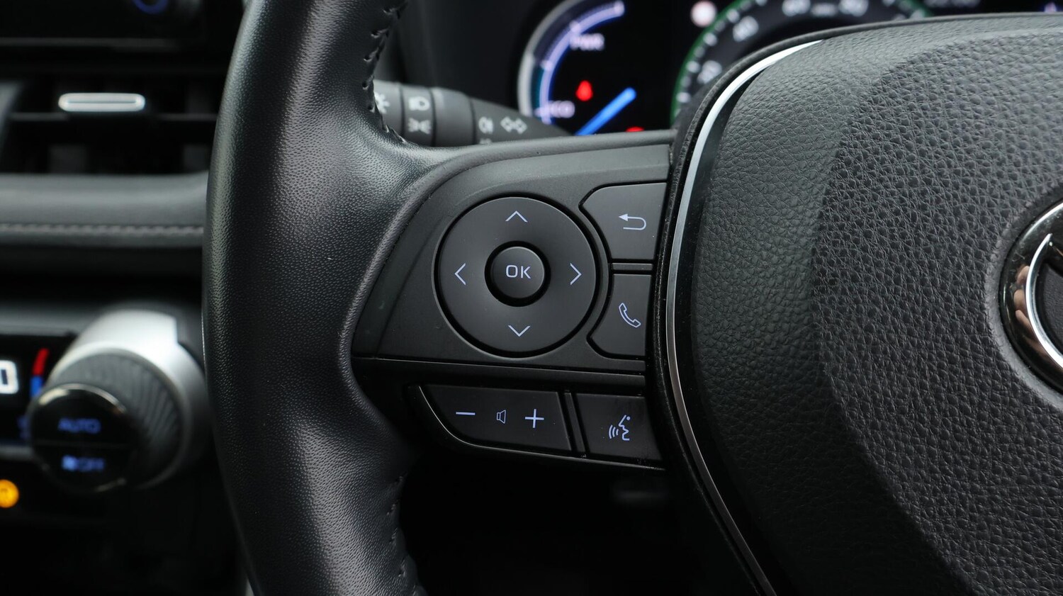 Used Toyota RAV4 2022 for sale - 76432440: Photo 26