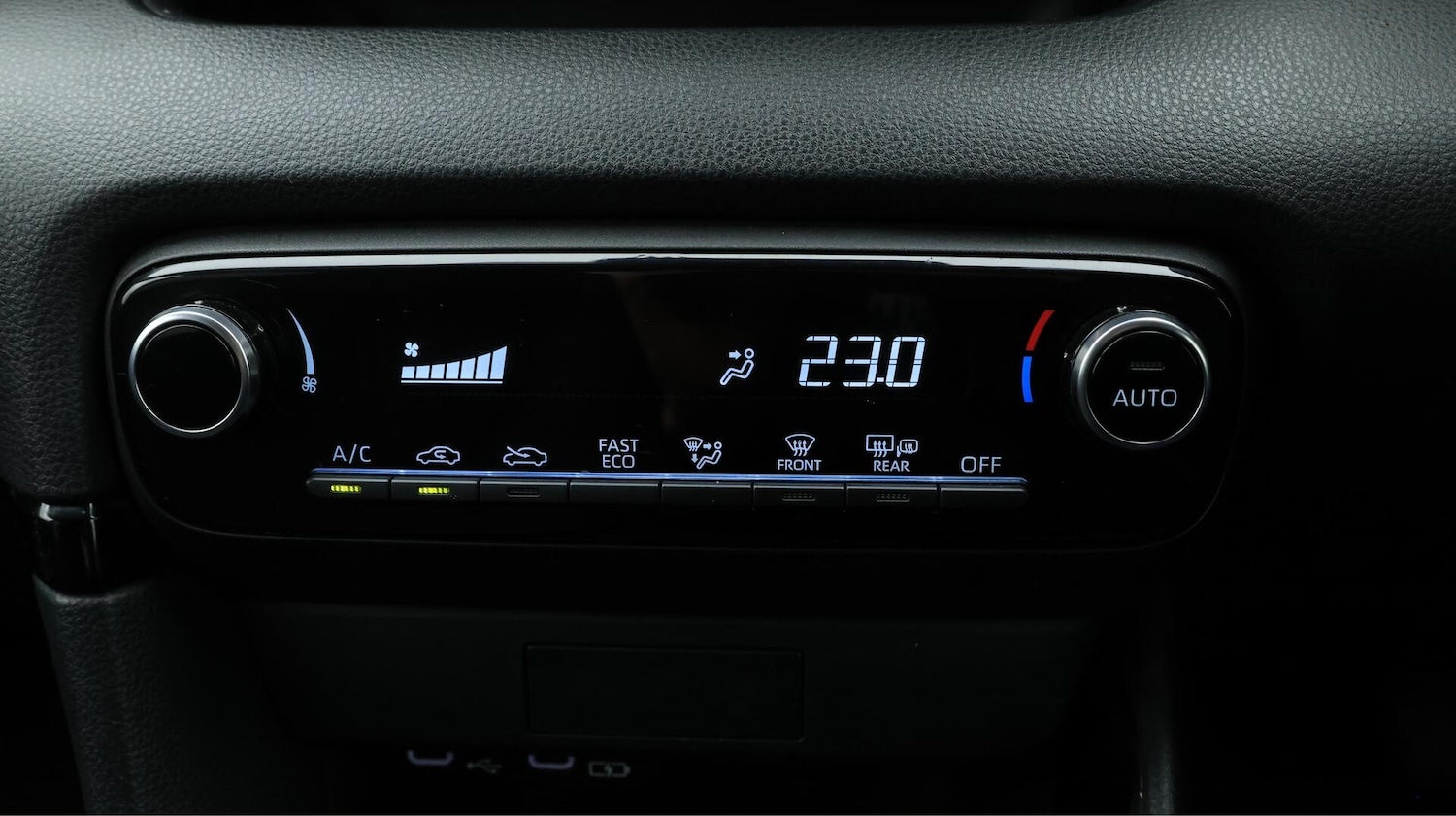 Used Toyota Yaris 2024 for sale - 76072716: Photo 13