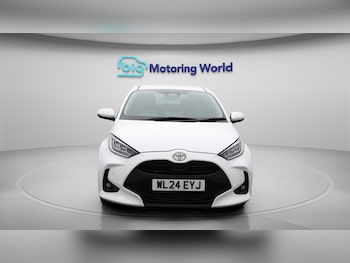Used Toyota Yaris 2024 for sale - 76072716: Photo 3