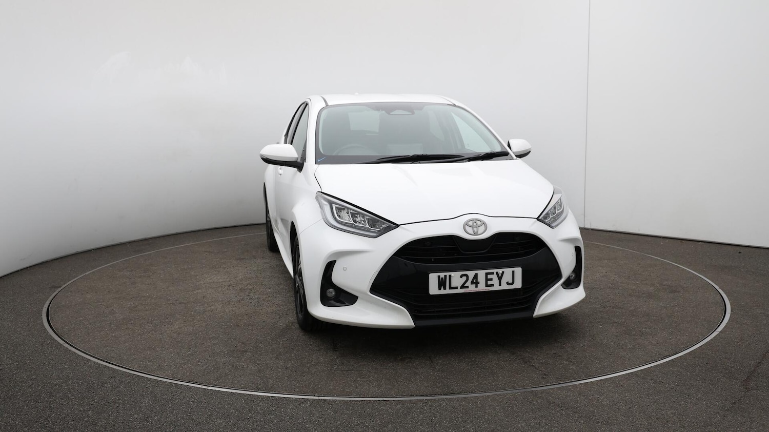 Used Toyota Yaris 2024 for sale - 76072716: Photo 41