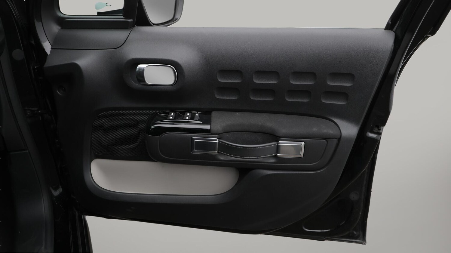 Used Citroen C3 2023 for sale - 76657621: Photo 16