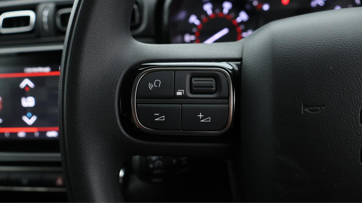 Used Citroen C3 2023 for sale - 76657621: Photo 24