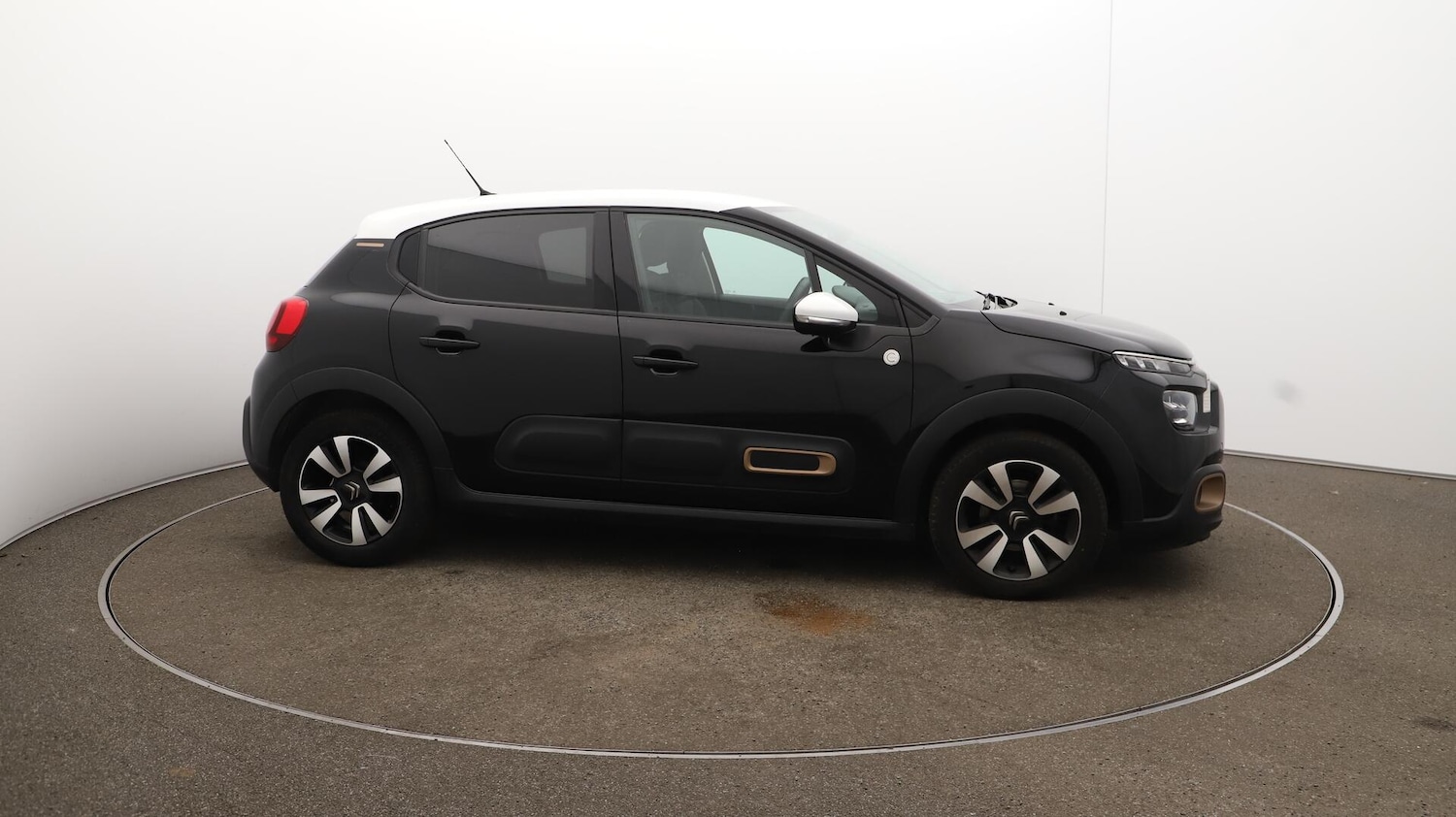 Used Citroen C3 2023 for sale - 76657621: Photo 49