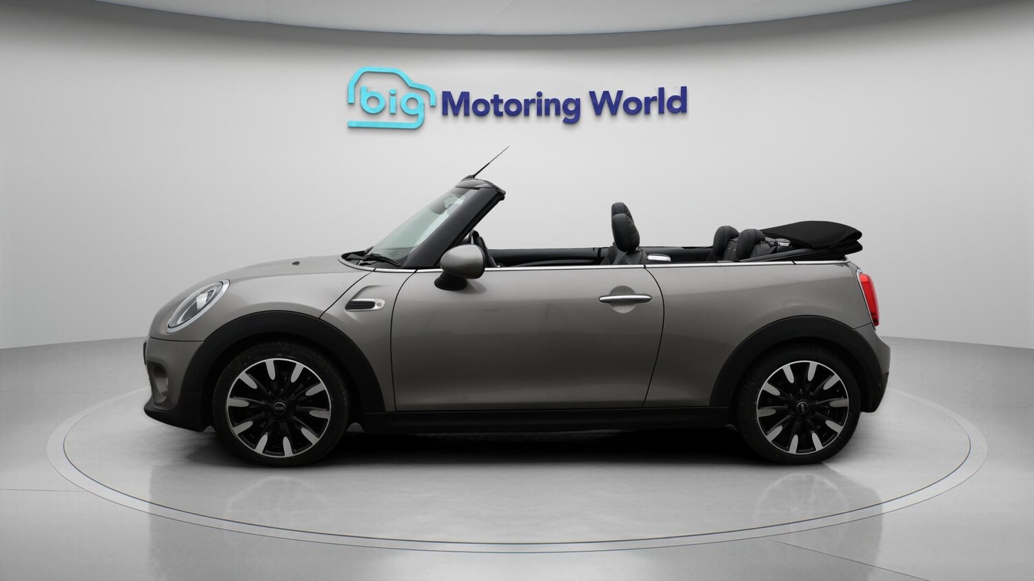 Used MINI Convertible 2019 for sale - 76200174: Photo 5