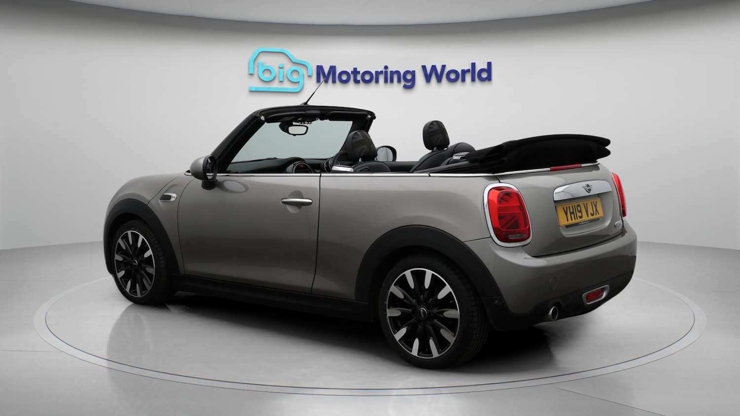 Used MINI Convertible 2019 for sale - 76200174: Photo 6