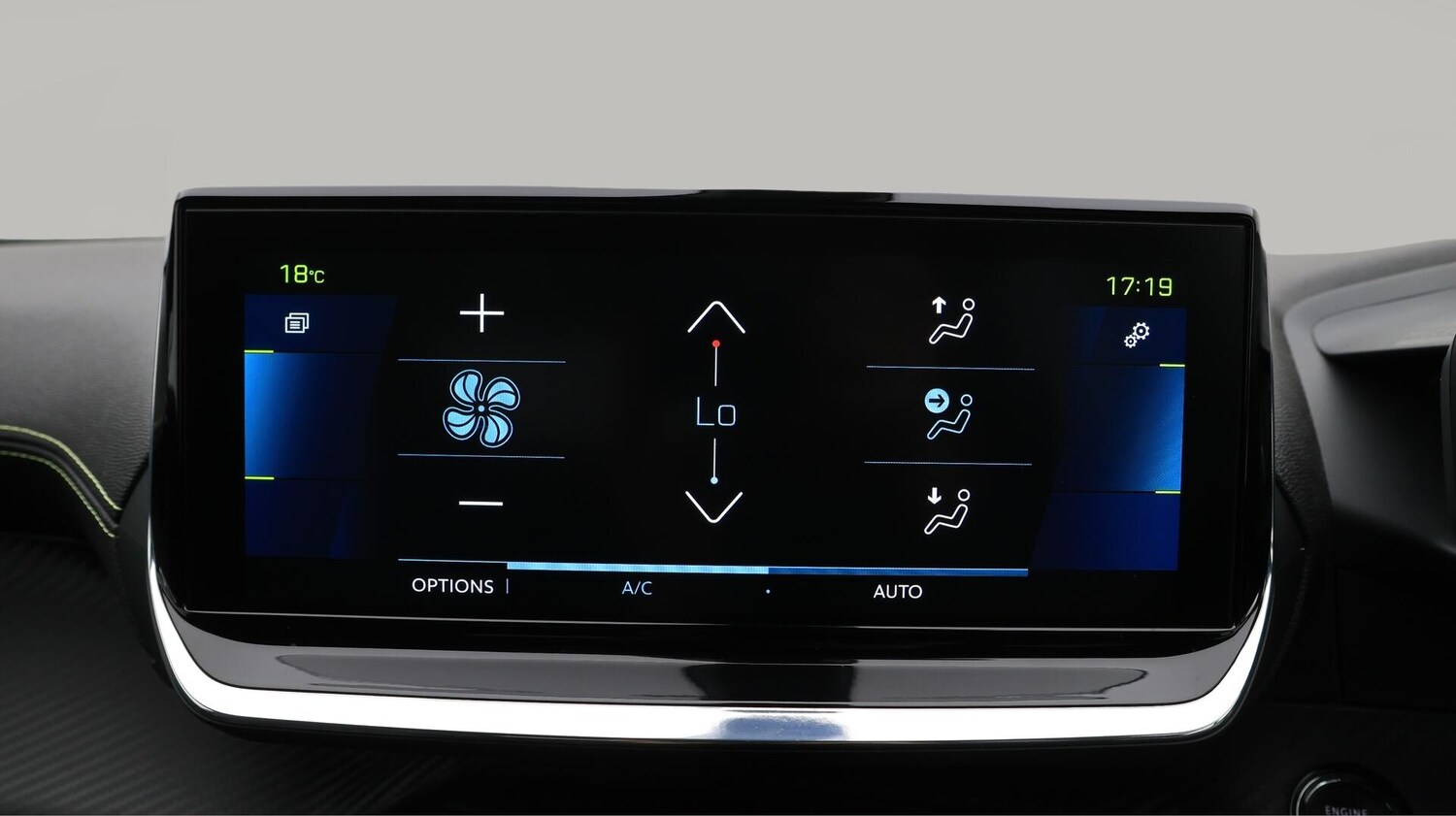 Used Peugeot E-2008 2021 for sale - 76370658: Photo 13