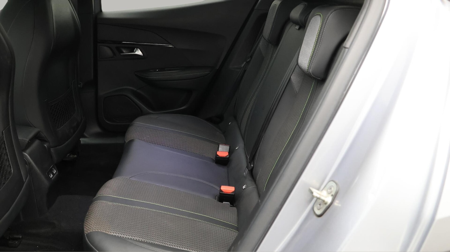 Used Peugeot E-2008 2021 for sale - 76370658: Photo 17