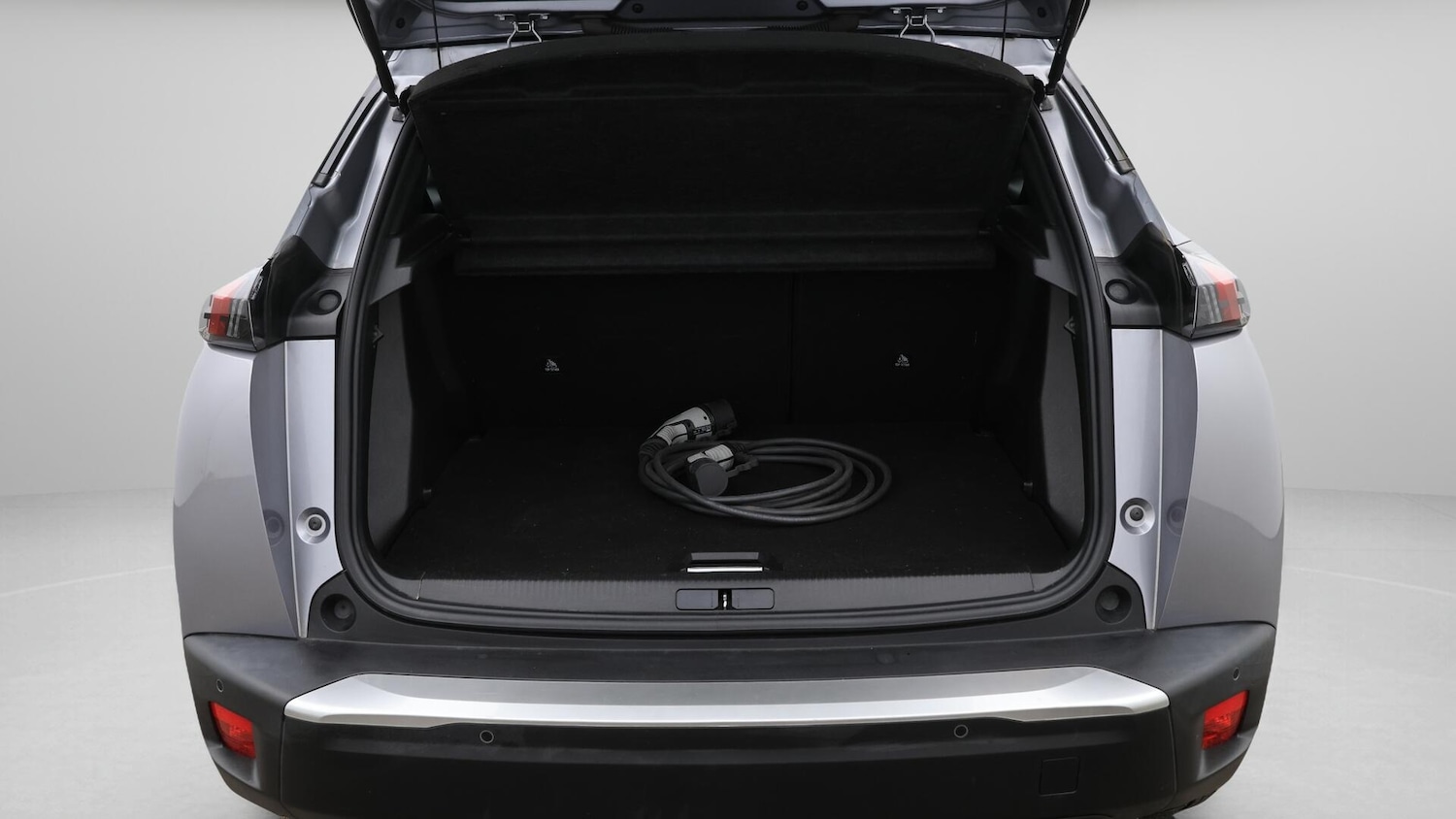 Used Peugeot E-2008 2021 for sale - 76370658: Photo 18