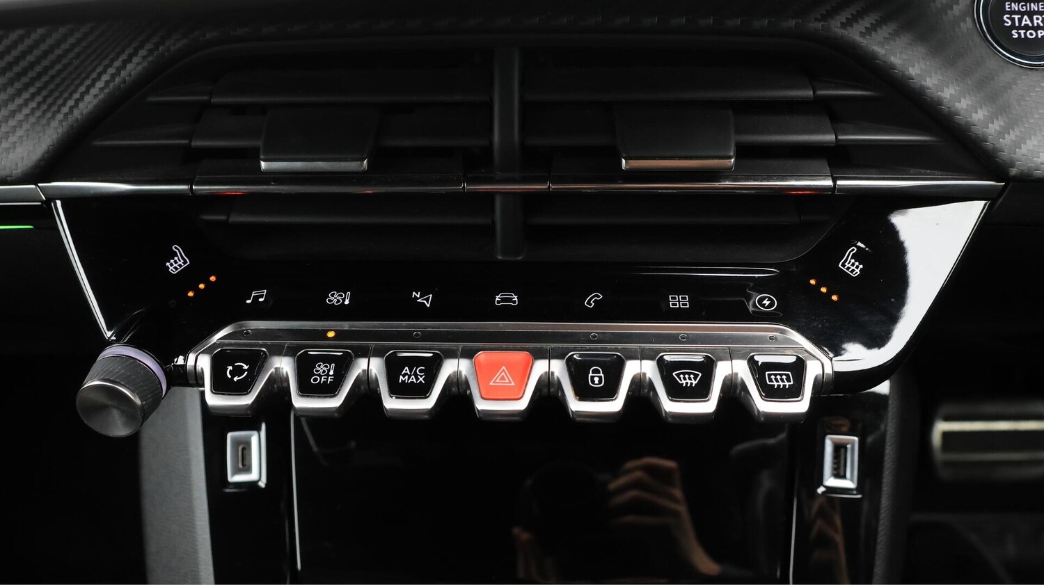 Used Peugeot E-2008 2021 for sale - 76370658: Photo 28