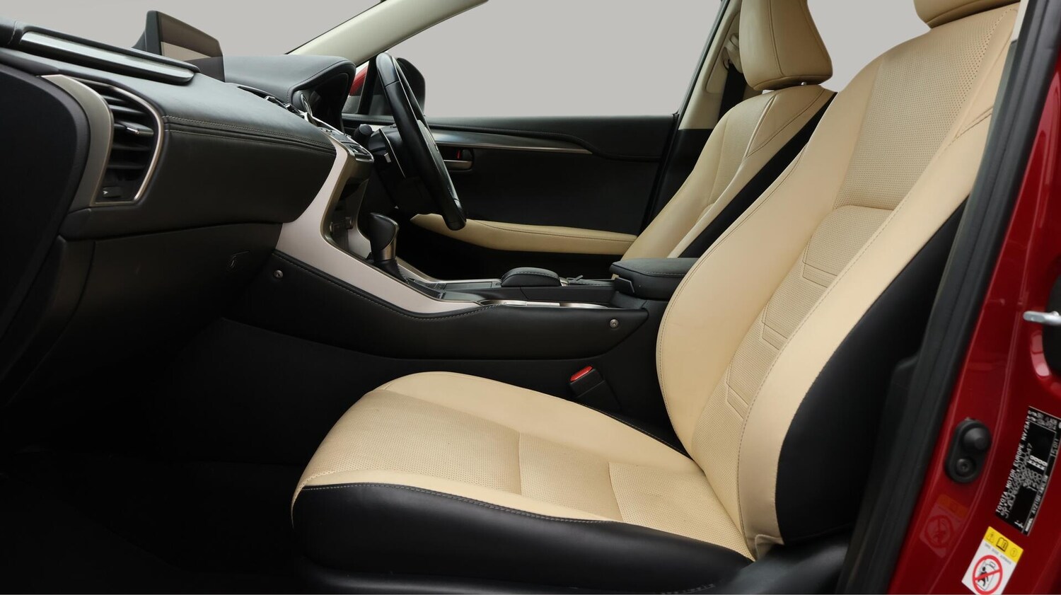 Used Lexus NX 2018 for sale - 76456928: Photo 15