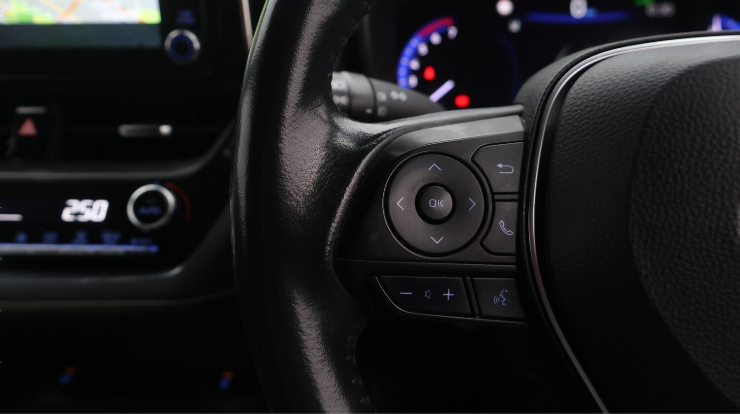 Used Toyota Corolla for sale - 77201590: Photo 25