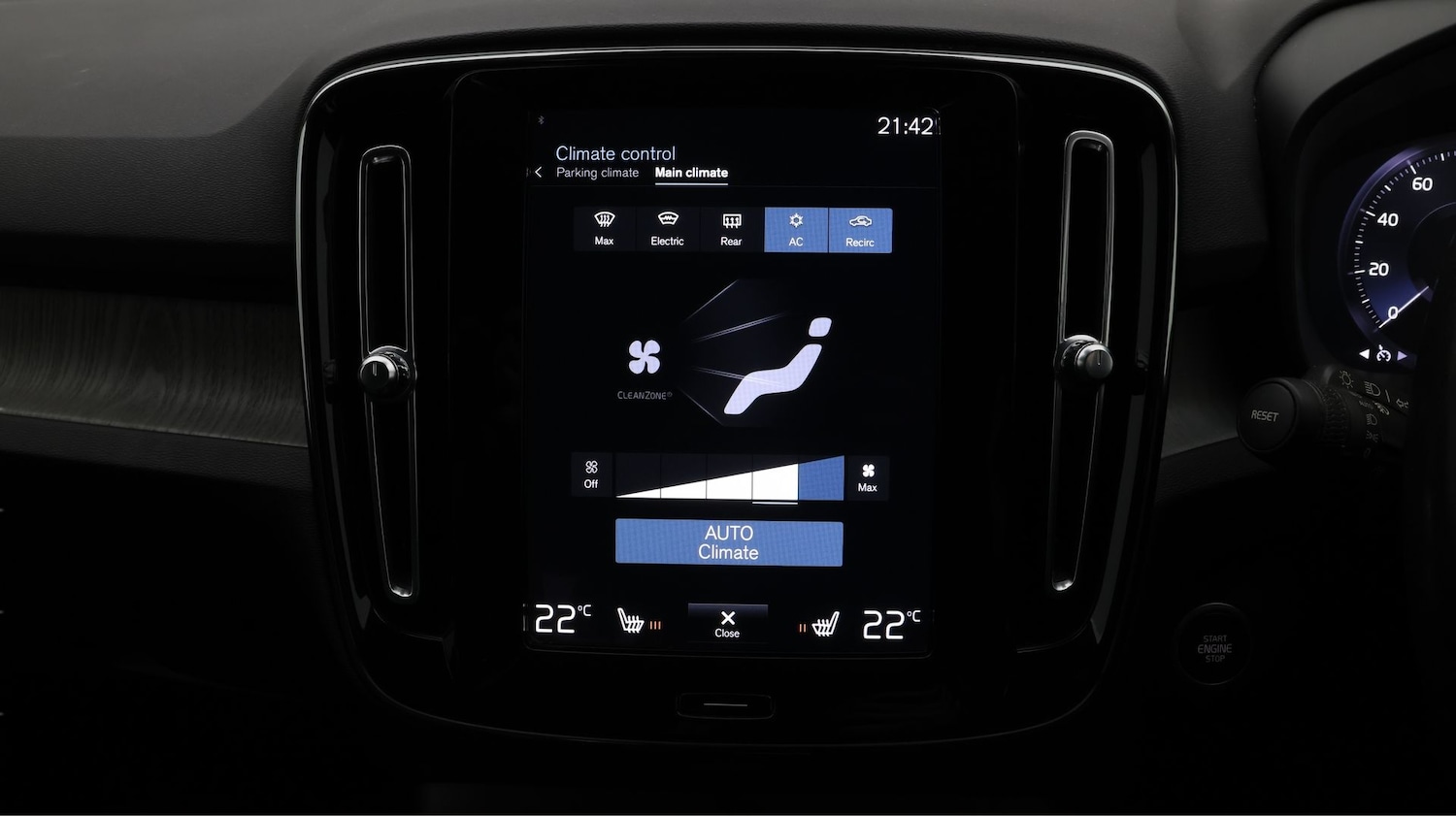 Used Volvo XC40 2021 for sale - 77662017: Photo 12