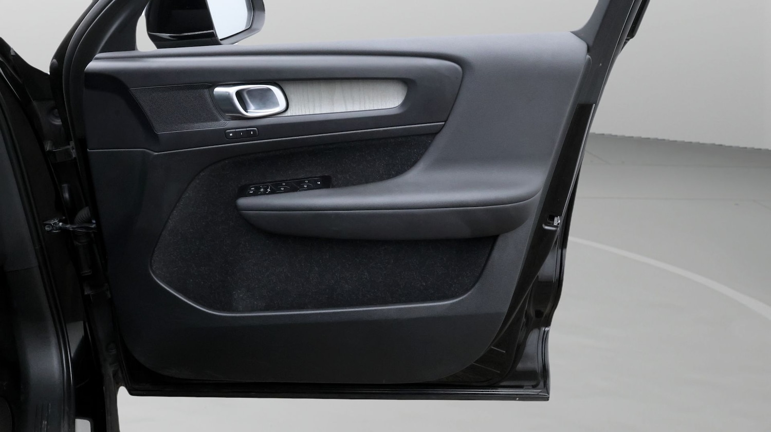 Used Volvo XC40 2021 for sale - 77662017: Photo 15