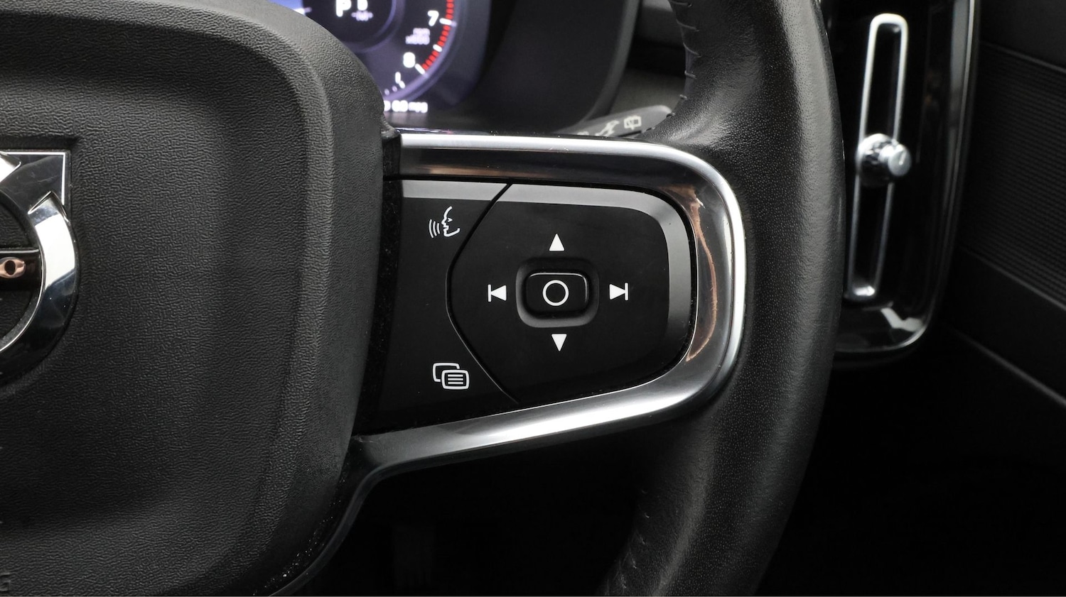 Used Volvo XC40 2021 for sale - 77662017: Photo 23