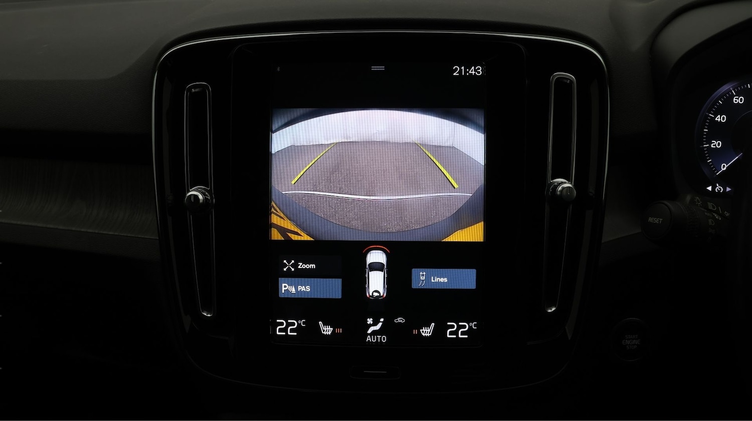 Used Volvo XC40 2021 for sale - 77662017: Photo 24