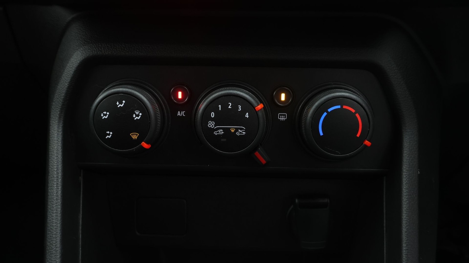 Used Dacia Sandero 2023 for sale - 77406472: Photo 12