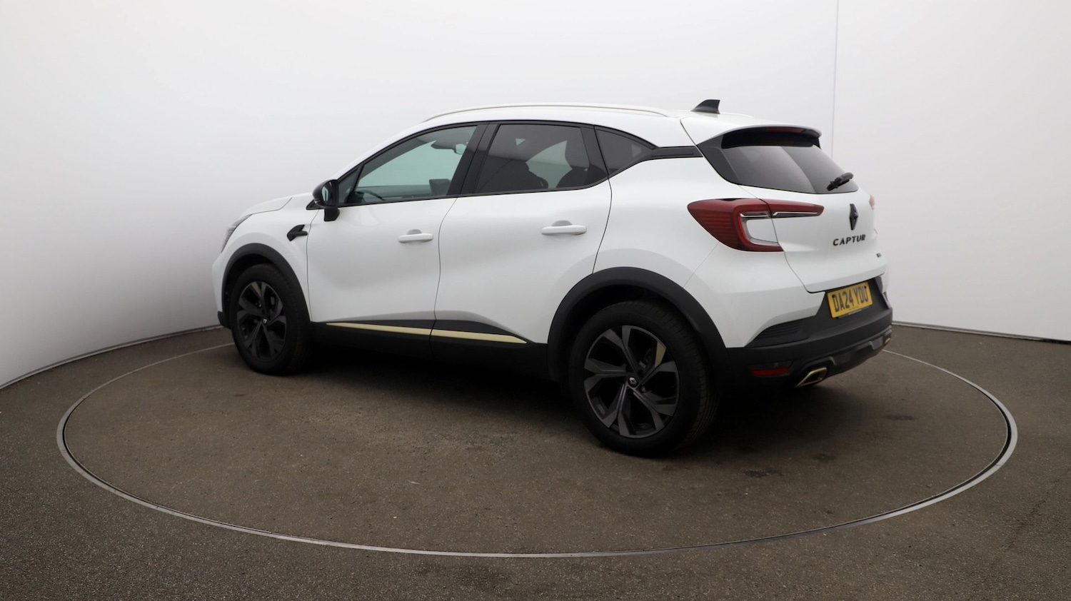 Used Renault Captur for sale - 76810786: Photo 27