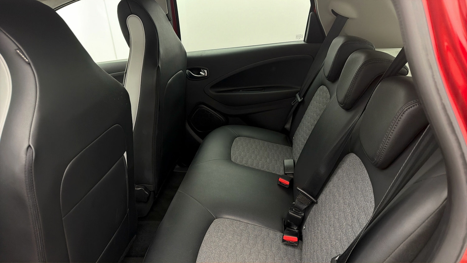 Used Renault Zoe 2021 for sale - 77997526: Photo 15